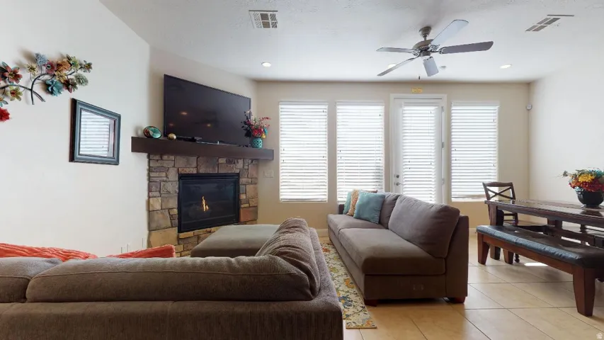 4184 E Torrey Pines Dr, Washington, Utah 84780