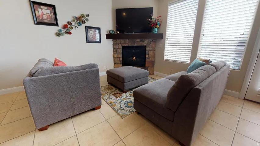 4184 E Torrey Pines Dr, Washington, Utah 84780