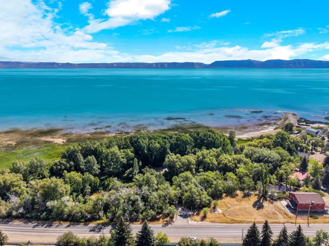 2315 N Big Bear Ln, Garden City, Utah 84028