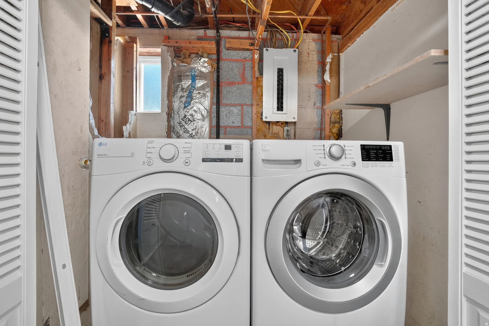 Washer & Dryer included