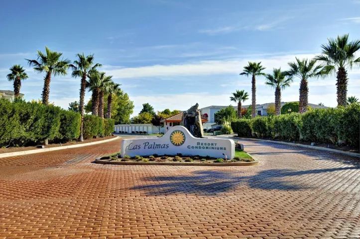 ENTRANCE HOA amenities