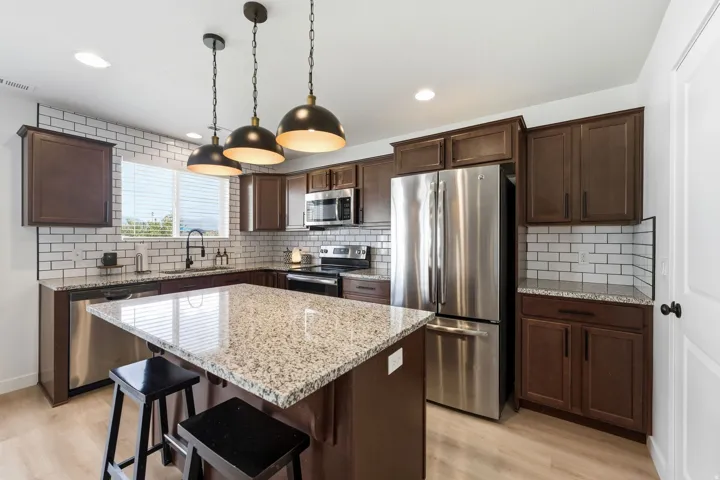 3503 S Laurel Ln, Syracuse, Utah 84075