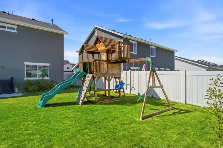 3503 S Laurel Ln, Syracuse, Utah 84075