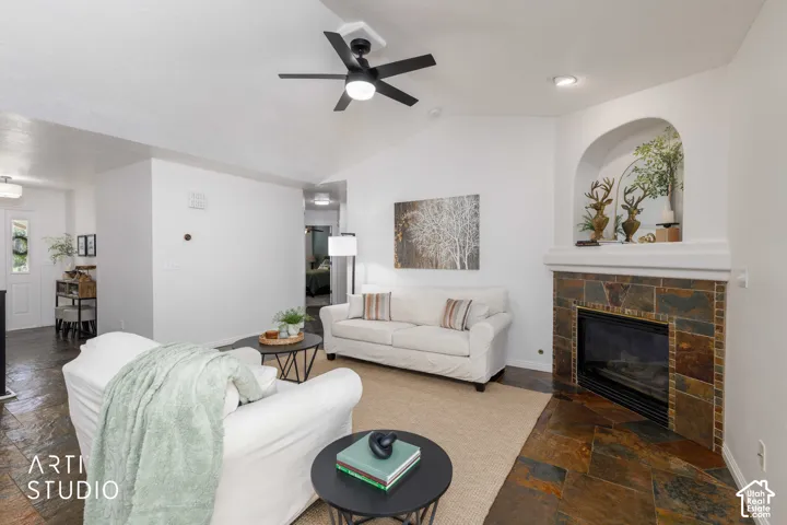 Vaulted ceiling with a ceiling fan