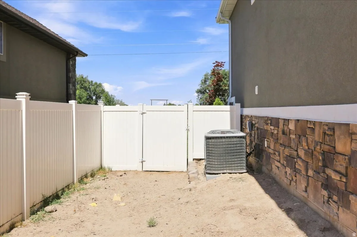 Side yard
