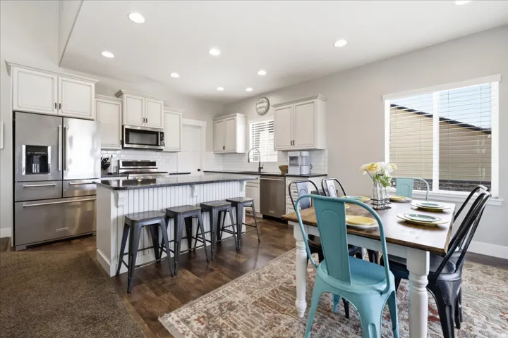 4563 W 3300 S, West Haven, Utah 84401