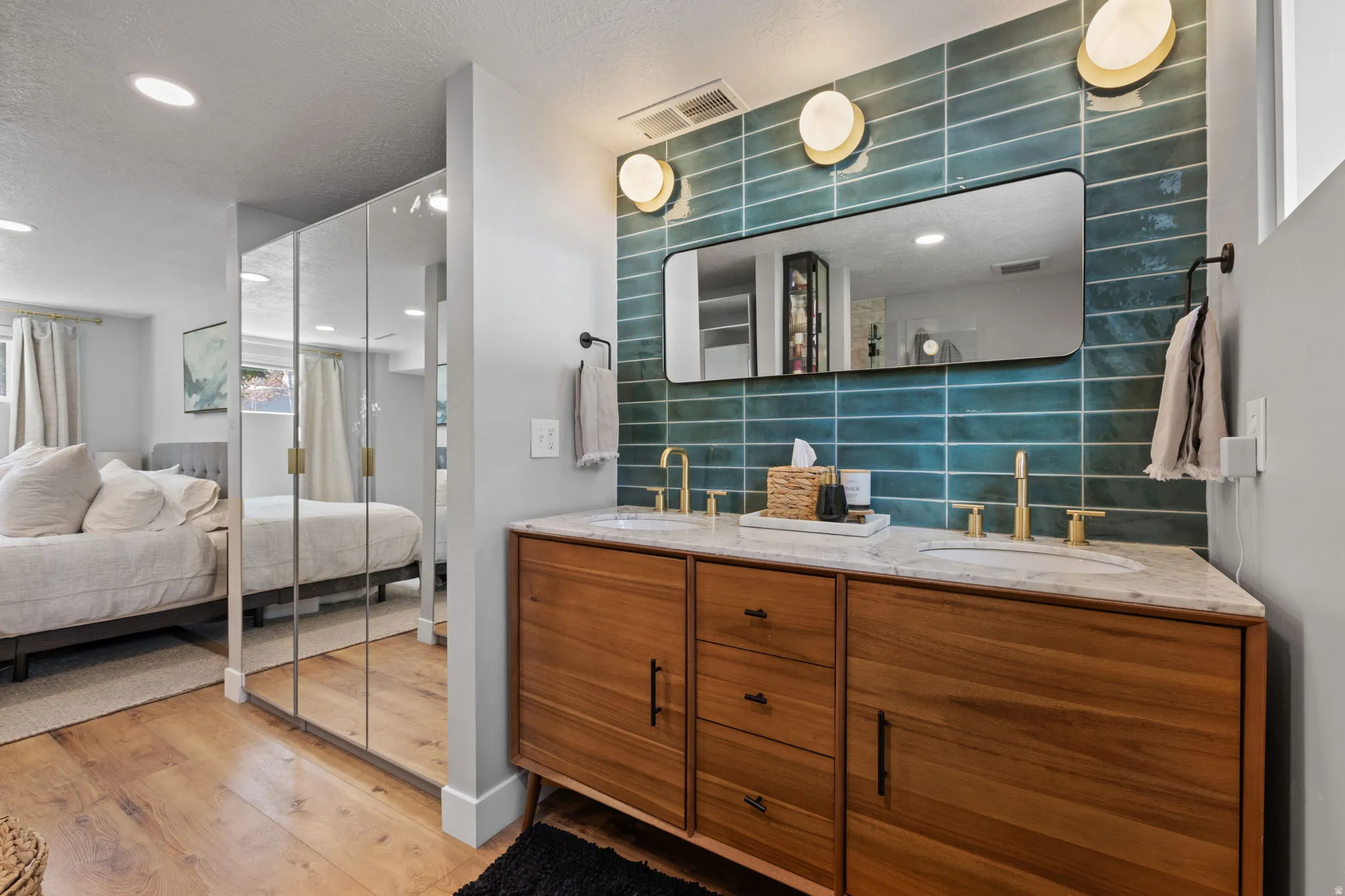 Primary ensuite bathroom