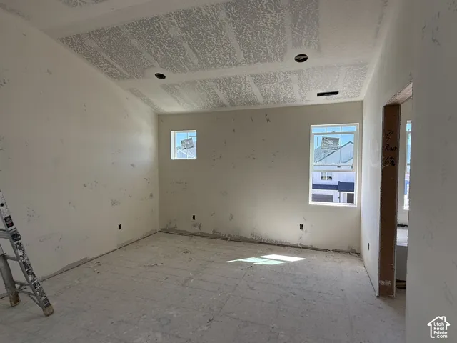 3675 S Clipper Hill Rd #305, West Jordan, Utah 84081