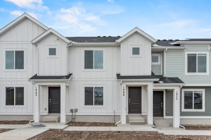 Please note: The actual home may differ in color, material, and/or options. Pictures are of a finished home of the same floor plan, and the available home may contain different options, upgrades, and exterior color and/or elevation style.