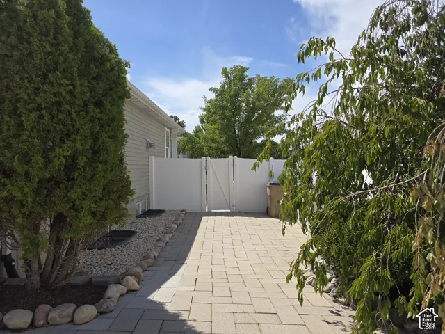 14303 S Honeyfield Dr, Draper, Utah 84020