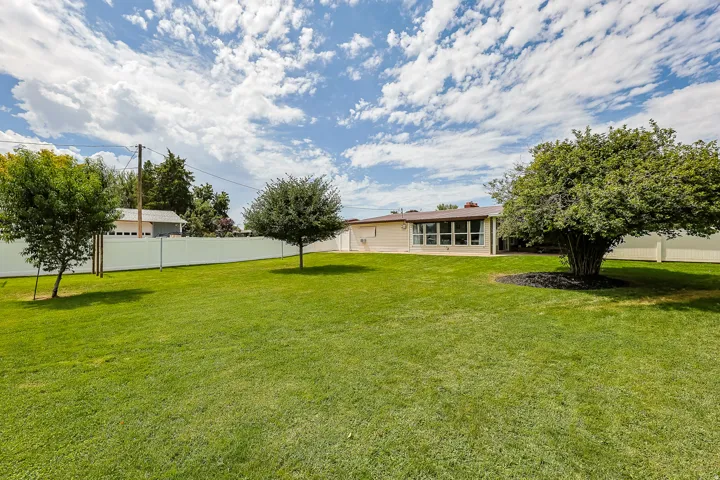 2261 S 1800 W, Syracuse, Utah 84075