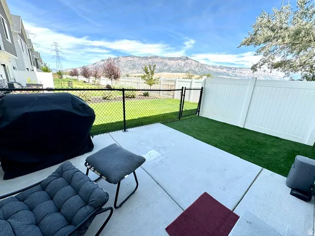 North facing patio with unobstructed mountain views