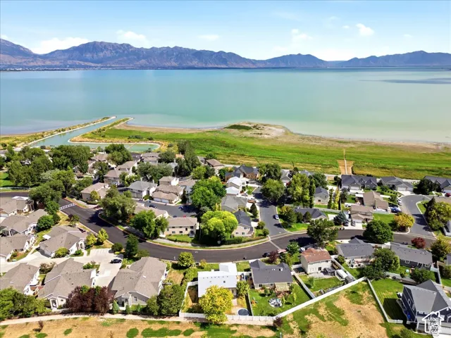 Aerial Perspective Showcasing a Residential Neighborhood with Utah Lake and Mountain Views