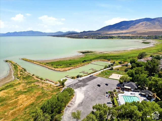 Utah Lake, Spectacular Mountain Backdrop, Boat Docks, Swimming Pools, and Clubhouse