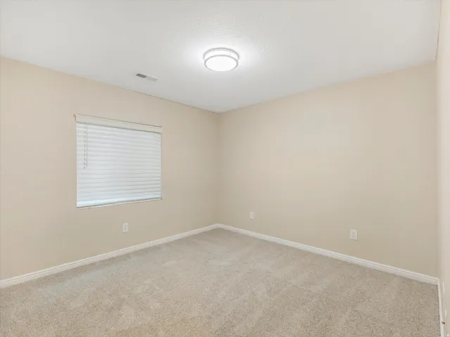 Bedroom 3, Neutral carpeting