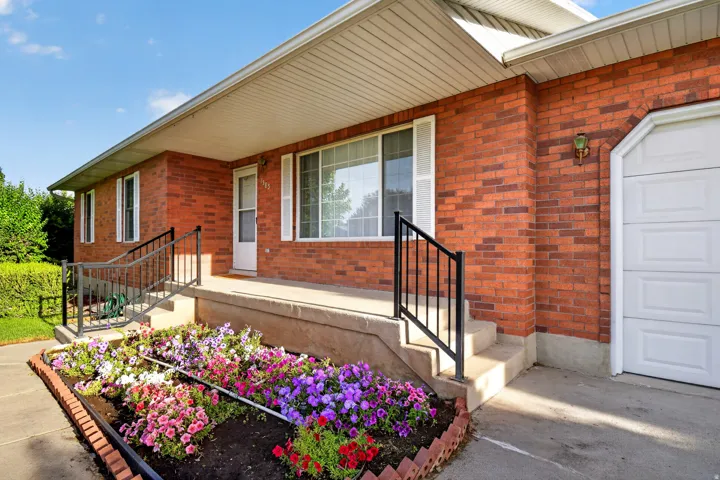 1585 E 350 S, Springville, Utah 84663