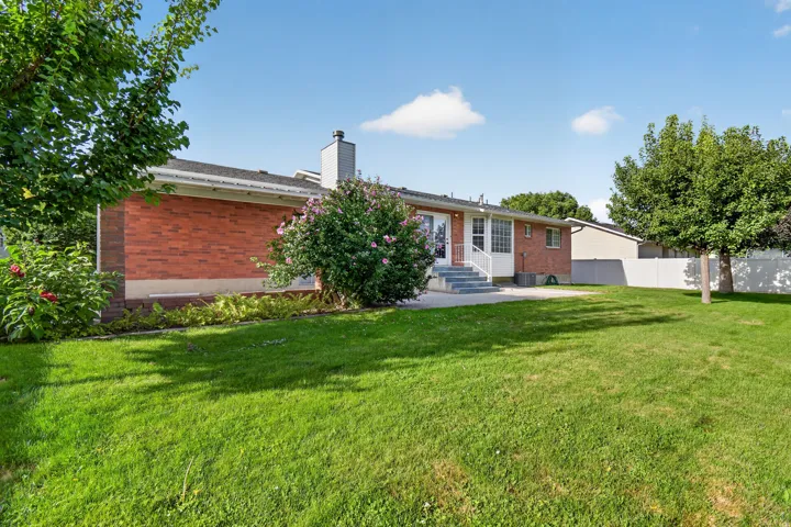 1585 E 350 S, Springville, Utah 84663