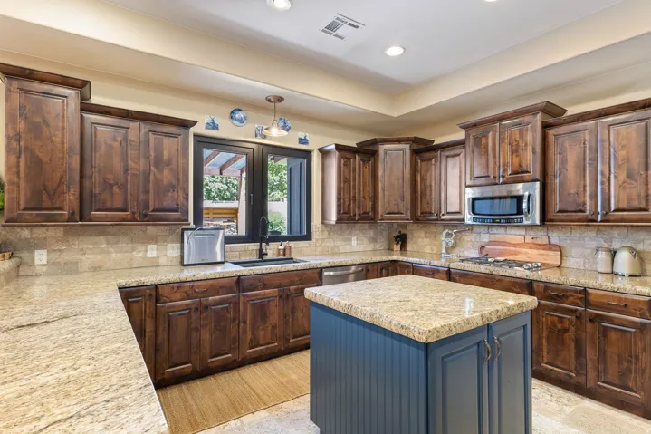 2324 Concord Ave., Santa Clara, Utah 84765