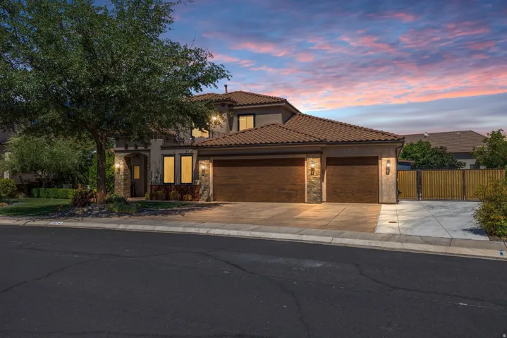 2324 Concord Ave., Santa Clara, Utah 84765