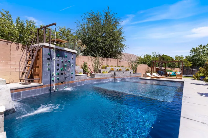 2324 Concord Ave., Santa Clara, Utah 84765