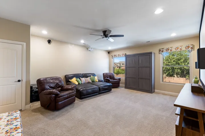 2324 Concord Ave., Santa Clara, Utah 84765