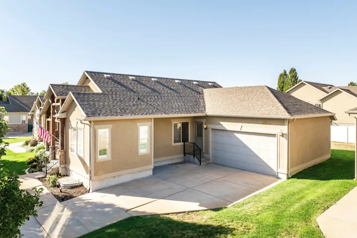 5271 W Swift Water Way, West Jordan, Utah 84081