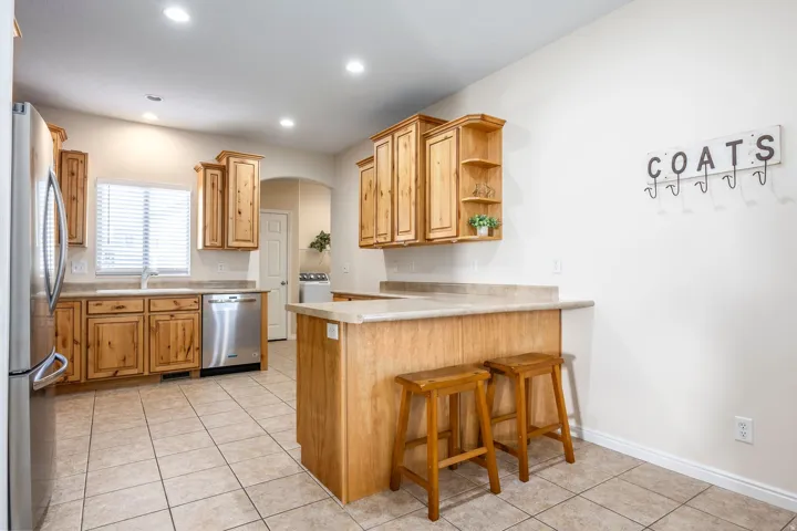 5271 W Swift Water Way, West Jordan, Utah 84081