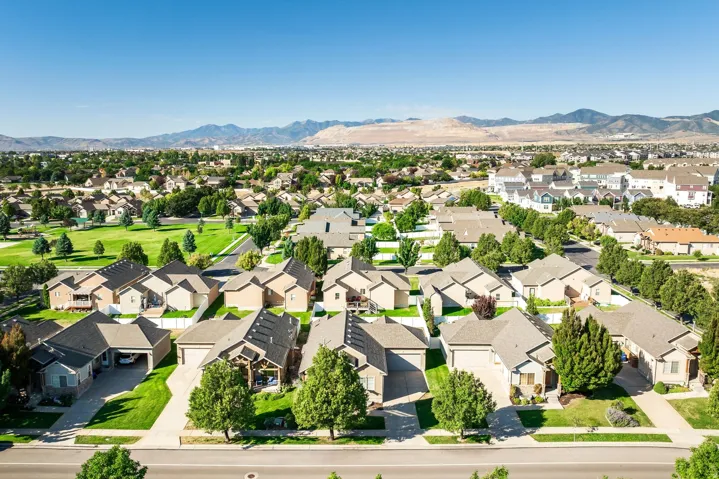 5271 W Swift Water Way, West Jordan, Utah 84081