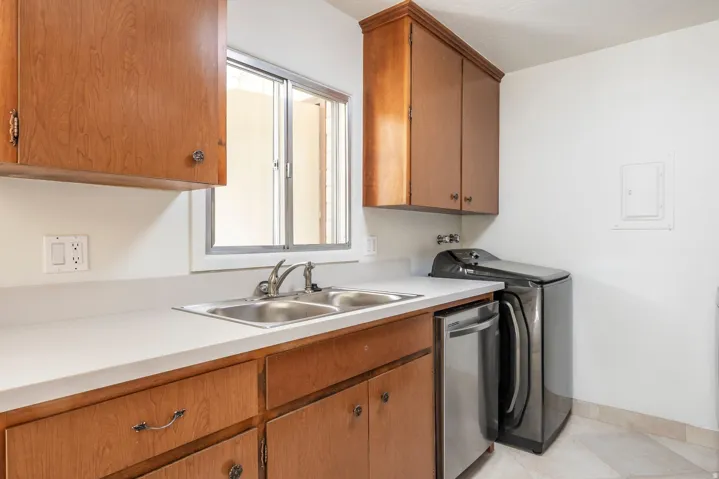 650 N Oakley St #d105, Salt Lake City, Utah 84116