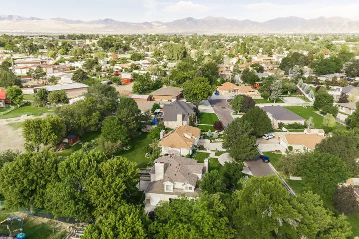 5852 S Jordan Canal Rd, Taylorsville, Utah 84129