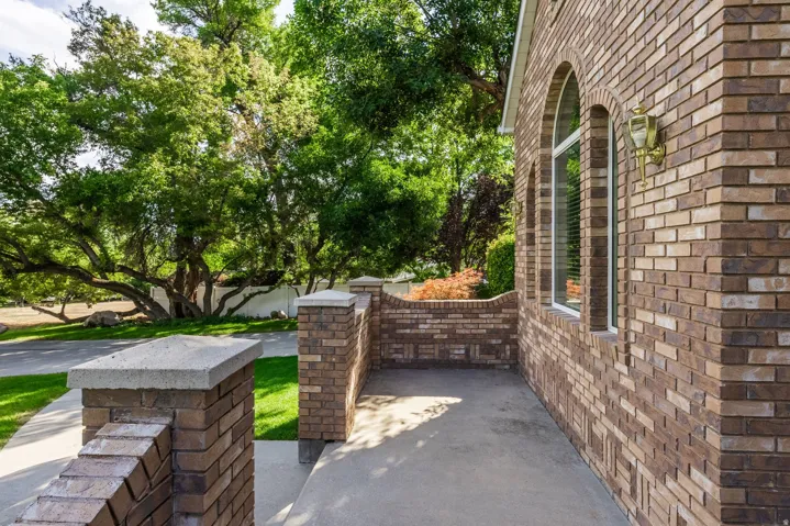 5852 S Jordan Canal Rd, Taylorsville, Utah 84129
