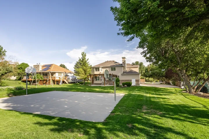 5852 S Jordan Canal Rd, Taylorsville, Utah 84129