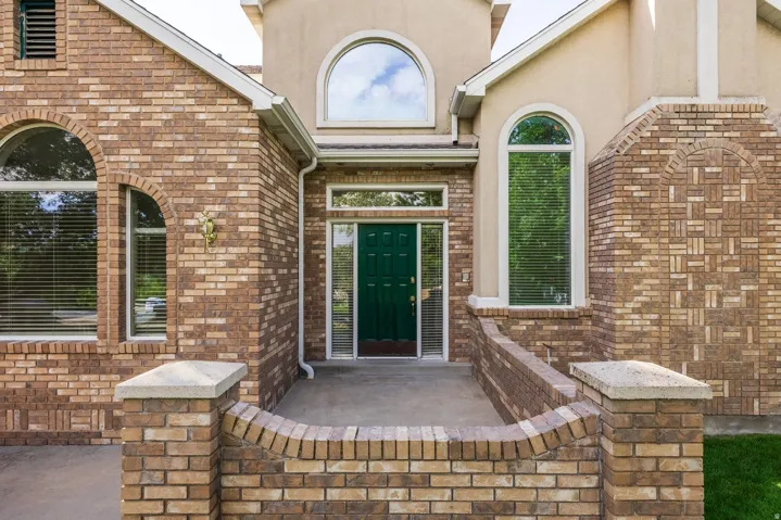 5852 S Jordan Canal Rd, Taylorsville, Utah 84129