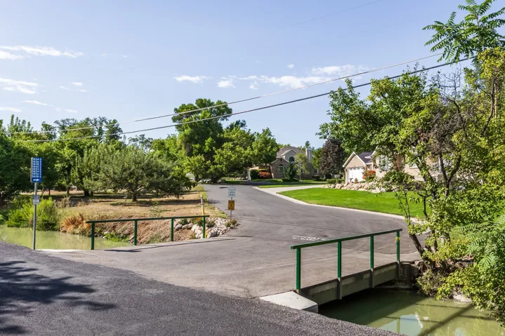 5852 S Jordan Canal Rd, Taylorsville, Utah 84129