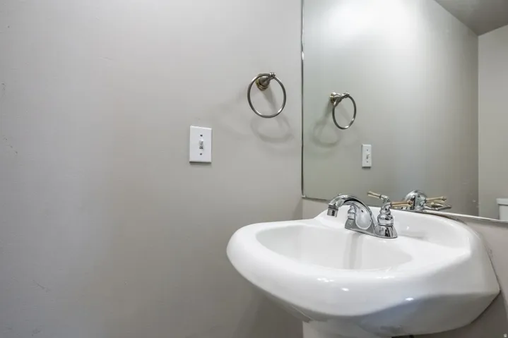 5852 S Jordan Canal Rd, Taylorsville, Utah 84129