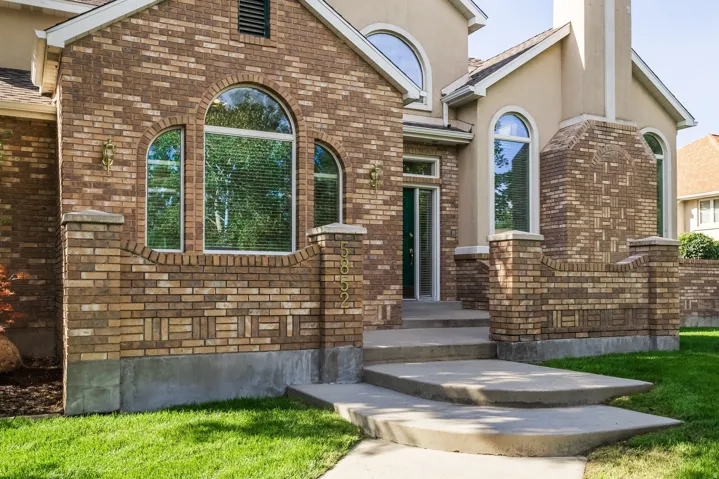 5852 S Jordan Canal Rd, Taylorsville, Utah 84129