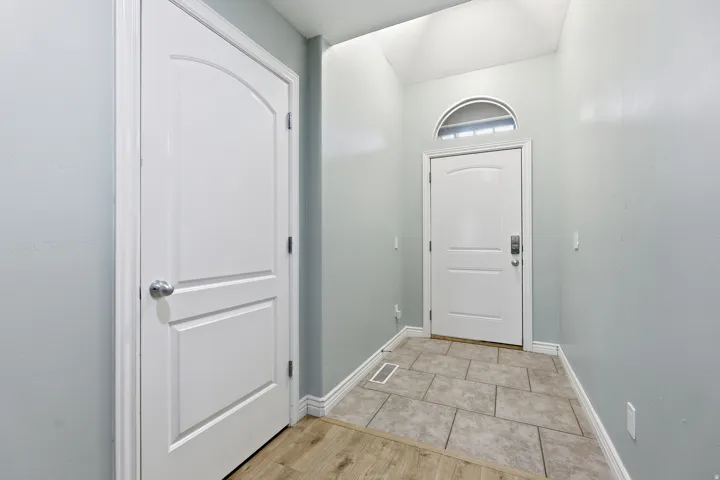 7176 S Villa Place Dr, Midvale, Utah 84047
