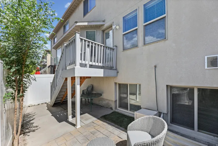 Fenced in Private Backyard Patio