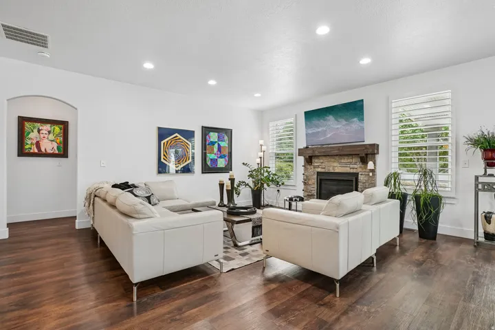 5617 S Dunetree Ln, Holladay, Utah 84121