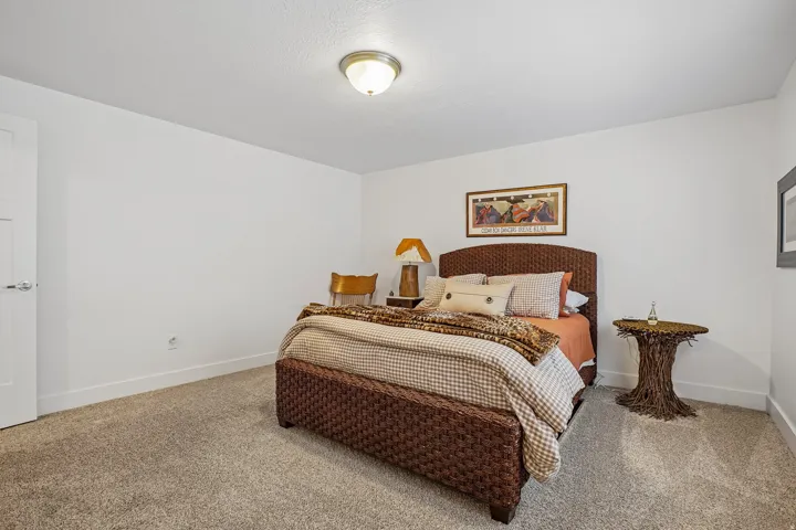 5617 S Dunetree Ln, Holladay, Utah 84121