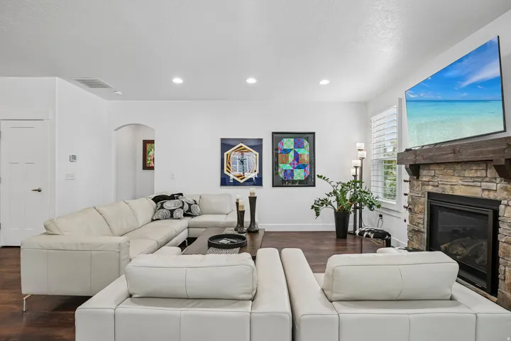 5617 S Dunetree Ln, Holladay, Utah 84121