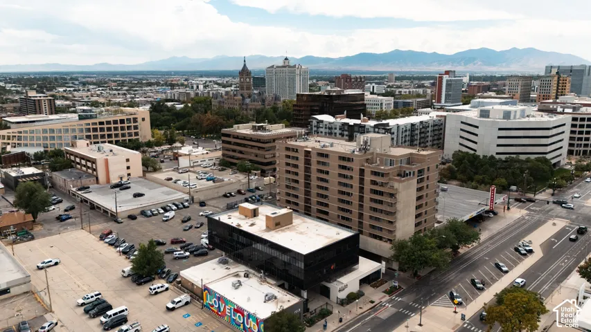 Great location near city hall and downtown.