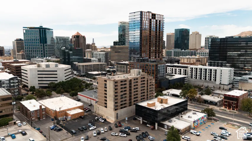Great location near Walker Center and downtown.