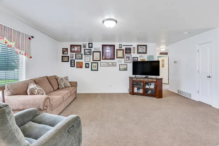 2302 W 1900 S, Syracuse, Utah 84075