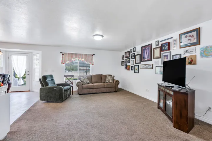 2302 W 1900 S, Syracuse, Utah 84075