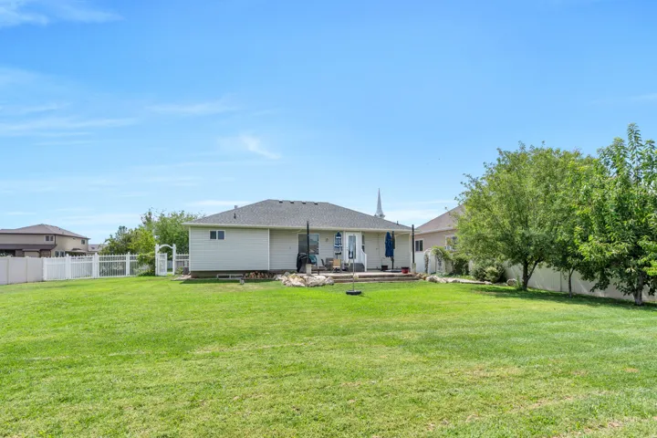 2302 W 1900 S, Syracuse, Utah 84075