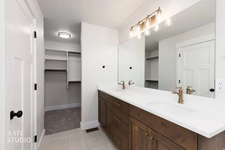 1253 W 2350 S, Perry, Utah 84302