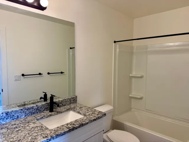 Primary suite