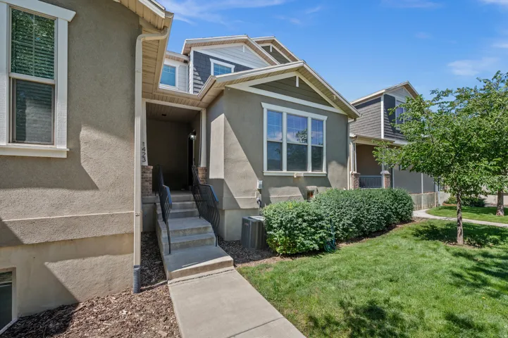 1423 S Mountain View Ct, Woods Cross, Utah 84087
