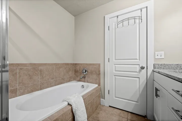 1423 S Mountain View Ct, Woods Cross, Utah 84087